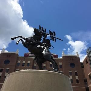 Meet your Posher, Elyse